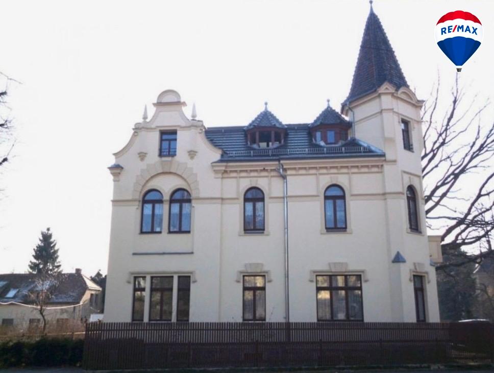 5 bedrooms Villa in Herford, Germany No. 30112