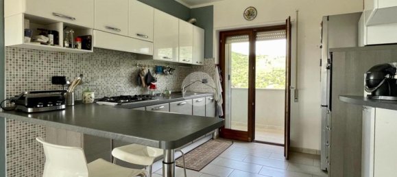 Квартира с 4 комнатами в Санта Марина, Италия № 17671 4