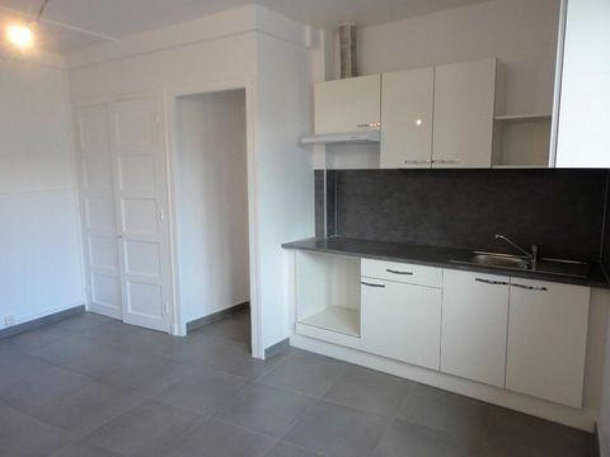 Apartamento com 2 quartos em condomínio em Rives, France N.º 33028