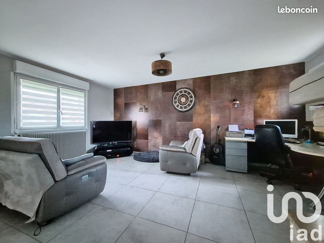 Casa de 4 habitaciónes en Raimbeaucourt, France No. 38384