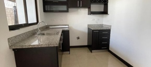 Casa T2 em Barva, Costa Rica N.º 670 6