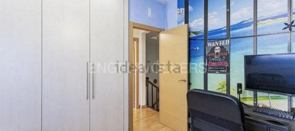 Moradia em banda T4 em Palau-Solita I Plegamans, Spain N.º 147136 21