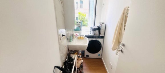 3 Schlafzimmer Wohnung in Genoa, Italy, Nr. 287255 14