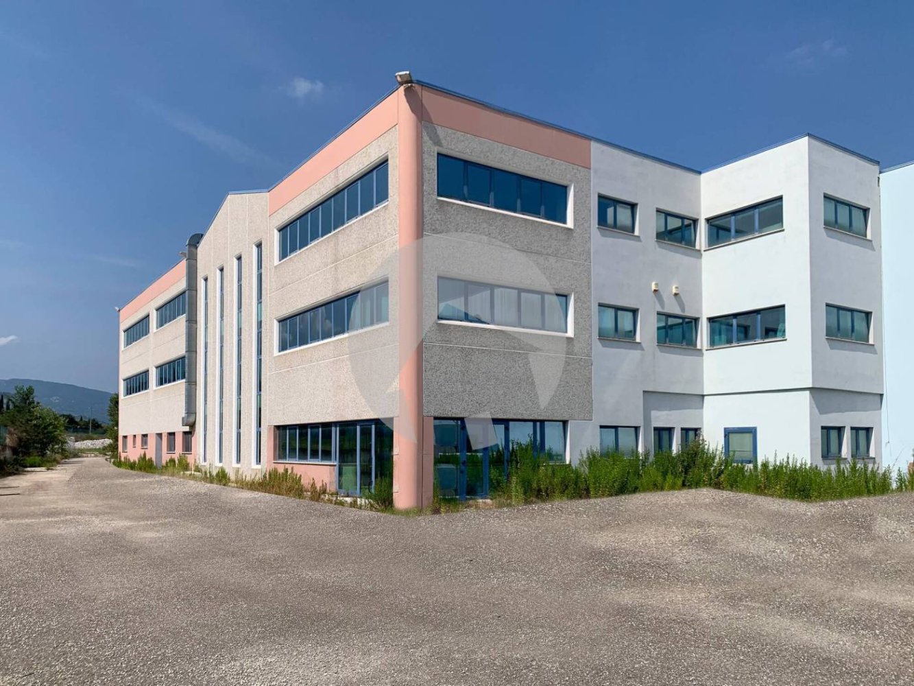 5-Zimmer Lagerhaus in Sant'Egidio alla Vibrata, Italy, Nr. 345147