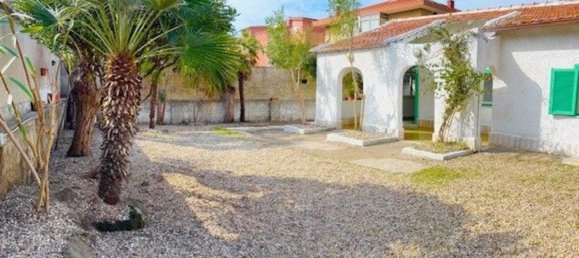 Дом с 3 комнатами в Фьюмичино, Италия № 94651 8