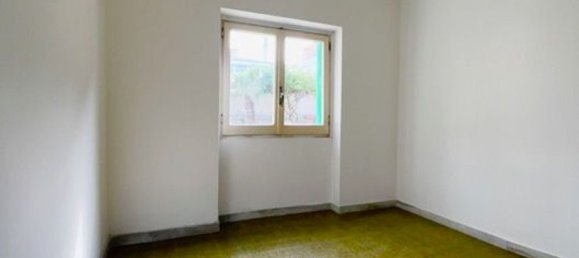 Дом с 3 комнатами в Фьюмичино, Италия № 94651 17