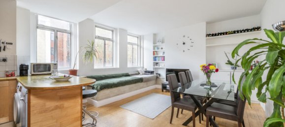 2 bedrooms Apartment in London, United Kingdom No. 9048 2