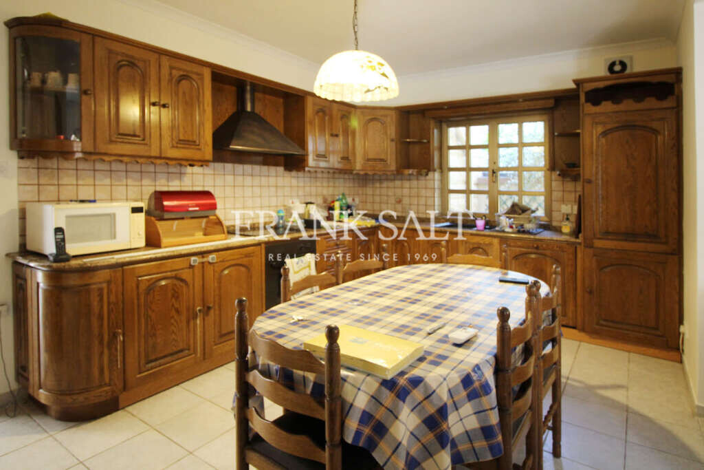 4 غرف نوم فيلا في Saint Paul's Bay, Malta رقم 10790