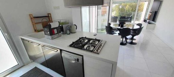 2 bedrooms Apartment in Germasogeia, Cyprus No. 11257 8