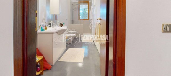 2 bedrooms Apartment in Bari, Italy No. 301865 9