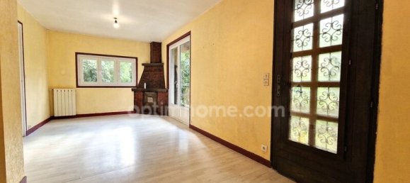 3 bedrooms House in Linas, France No. 322650 5