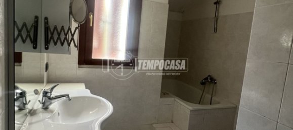 6 rooms Garage in Castrocaro Terme e Terra del Sole, Italy No. 293671 4