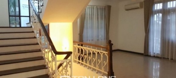 Villa de 5 dormitorios en Tay Ho, Vietnam No. 1855 11