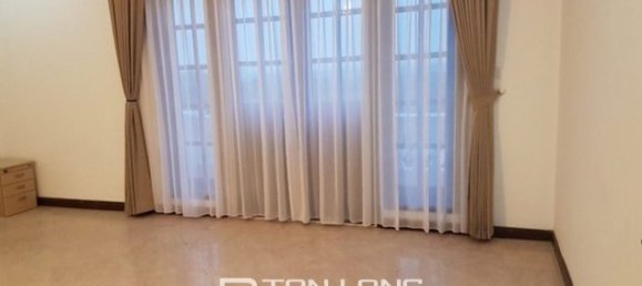 Villa de 5 dormitorios en Tay Ho, Vietnam No. 1855 8