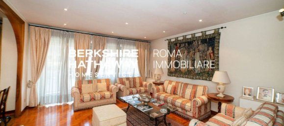 3 rooms Apartment in Rome, Italy No. 44730 2