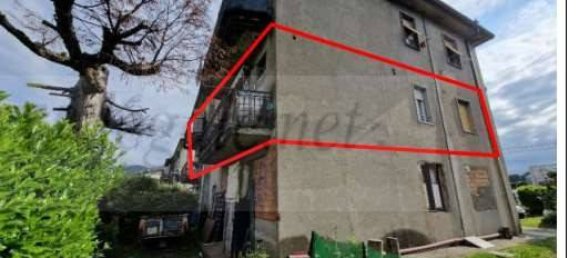 2 bedrooms Apartment in Montorfano, Italy No. 3916 2