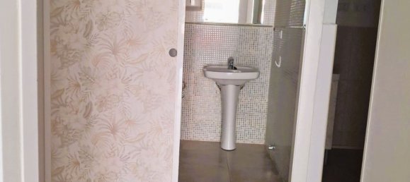 Propiedad comercial en Alicante, Spain 83 m² No. 150361 9