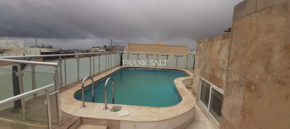 4 bedrooms Penthouse in Qala, Malta No. 5687 11
