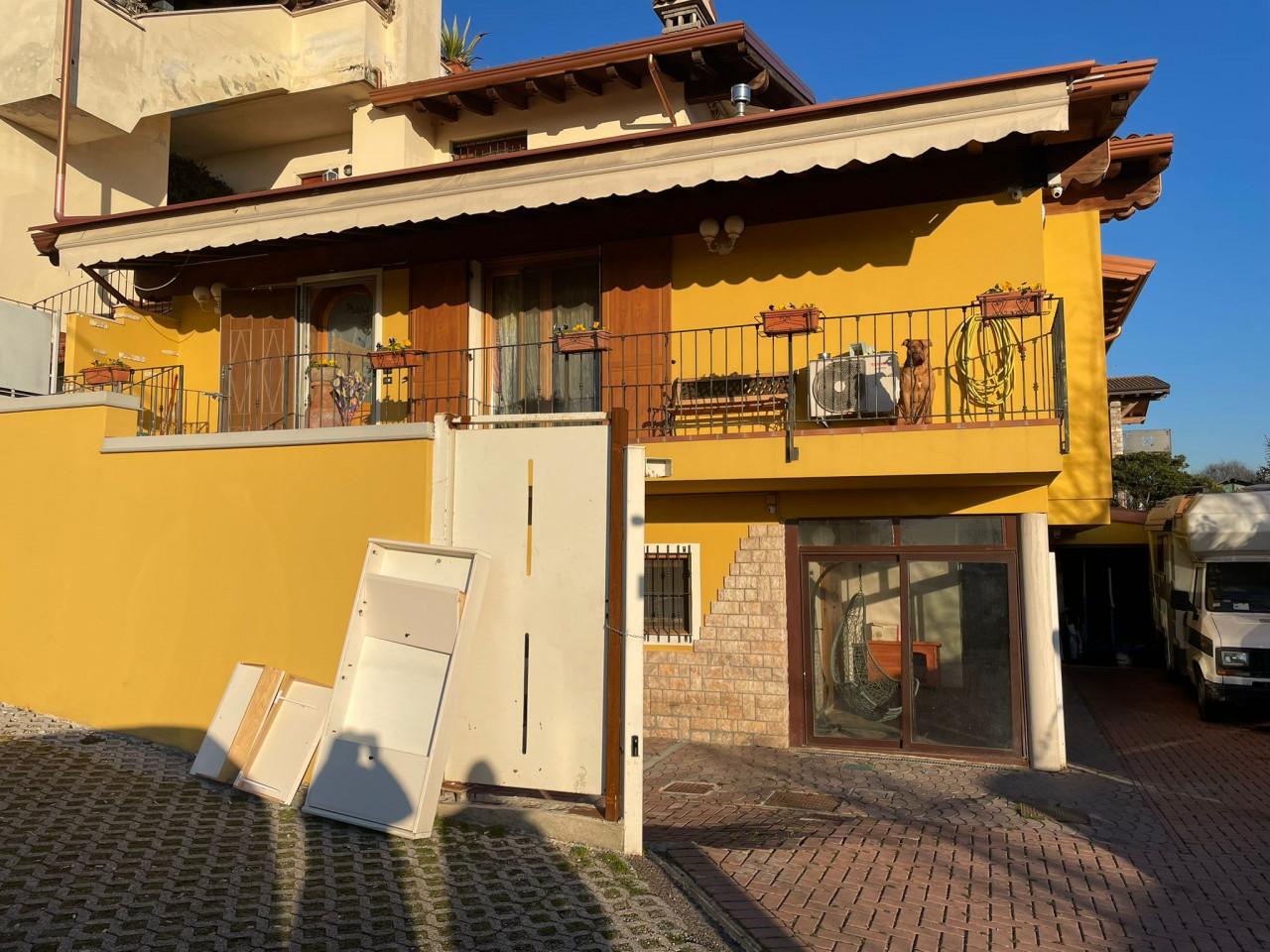 Вилла с 4 комнатами в Бедиццоле, Италия № 232263