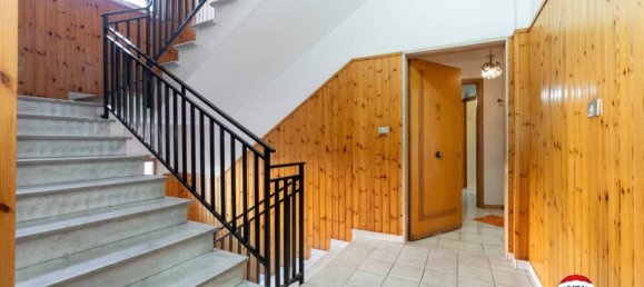 2 bedrooms Apartment in Catania, Italy No. 127429 9