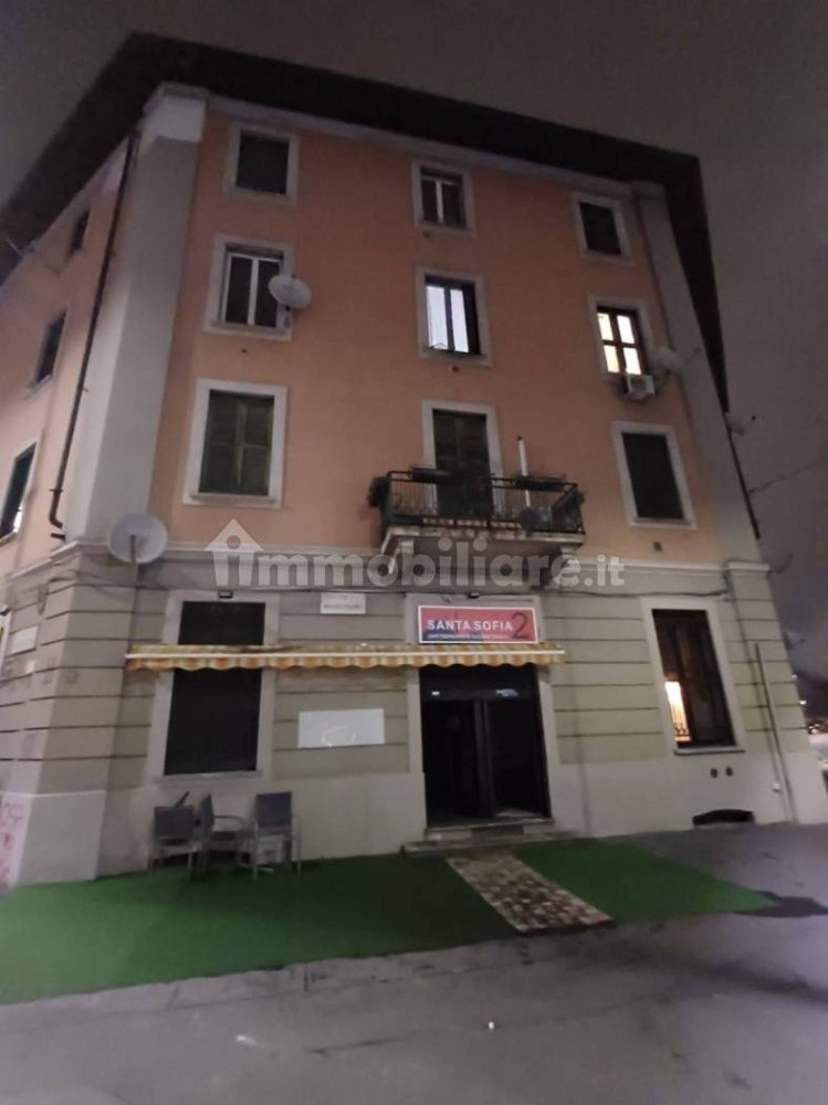 Коммерческая недвижимость с 1 комнатой в Милан, Италия № 247035