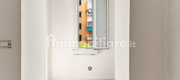 Studio in Milan, Italy No. 246114 9