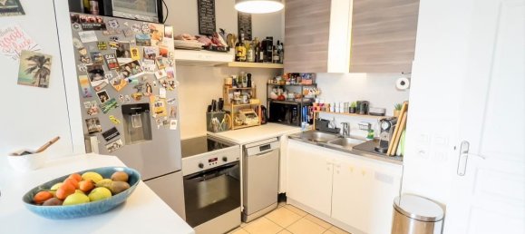 2 bedrooms Apartment in Bezons, France No. 164102 3
