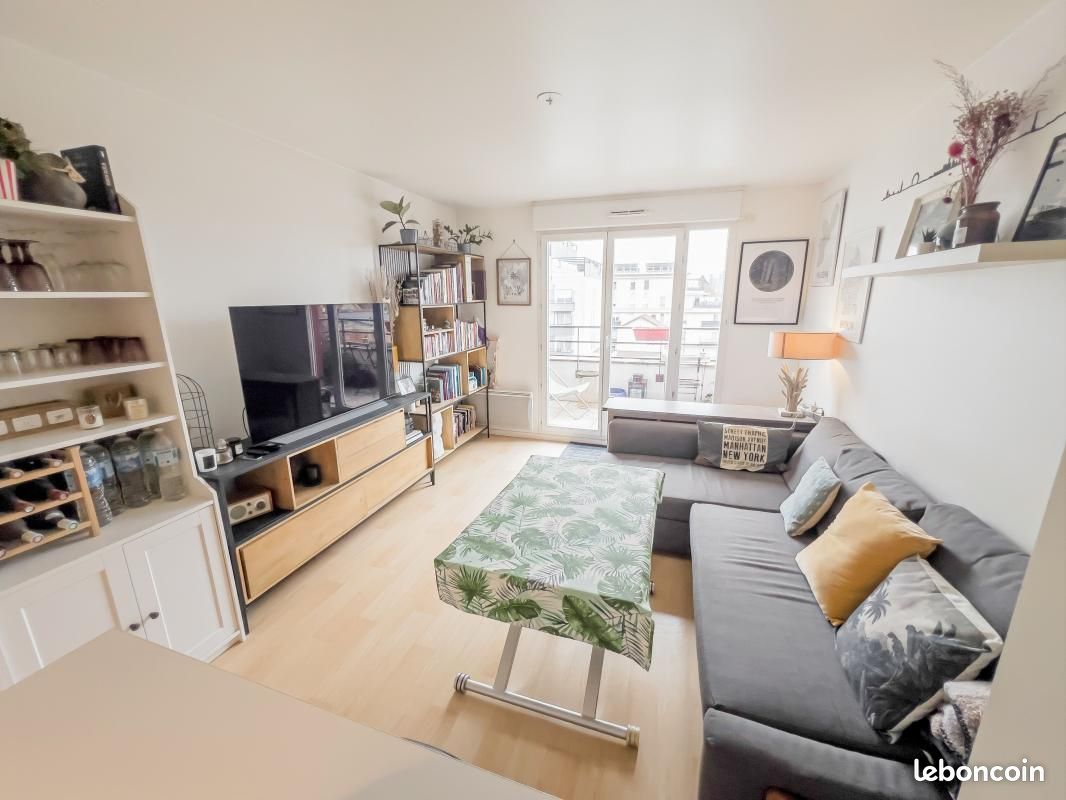 2 bedrooms Apartment in Bezons, France No. 164102