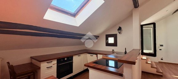 Квартира с 2 спальнями в Савона, Италия № 381063 8