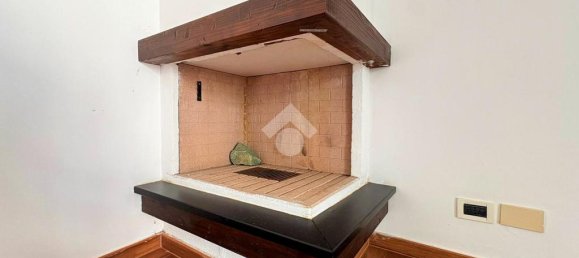 Квартира с 2 спальнями в Савона, Италия № 381063 19