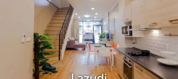 4 bedrooms Bungalow in Bangkok, Thailand No. 17654 2