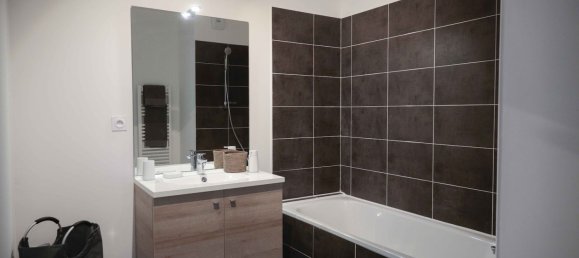 1 bedroom Apartment in Marseille, France No. 295060 4