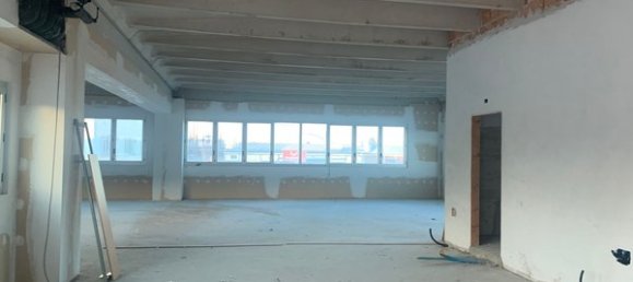 325m² Office in Castel Maggiore, Italy No. 227091 28