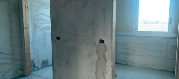 325m² Office in Castel Maggiore, Italy No. 227091 10