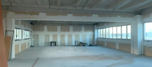325m² Office in Castel Maggiore, Italy No. 227091 14