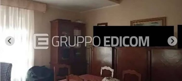 5 rooms Apartment in Catanzaro, Italy No. 184784 7