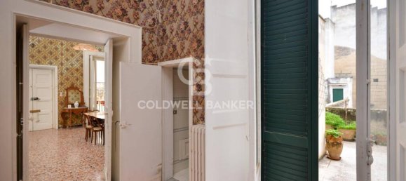 Apartamento de 4 dormitorios en Lecce, Italy No. 238575 11