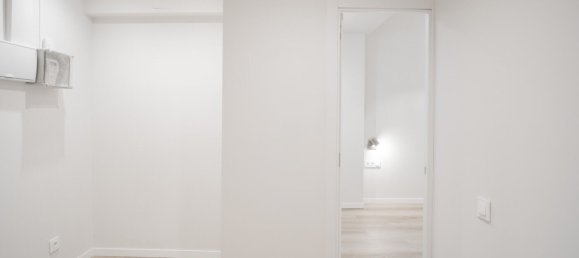 3 bedrooms Apartment in Barcelona, Spain No. 289328 7