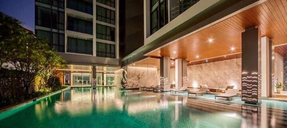 Apartamento com 1 quarto em condomínio em Khlong Toei, Thailand N.º 4628 4