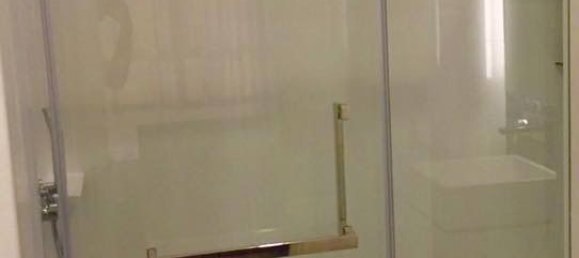 Apartamento com 1 quarto em condomínio em Khlong Toei, Thailand N.º 4628 2