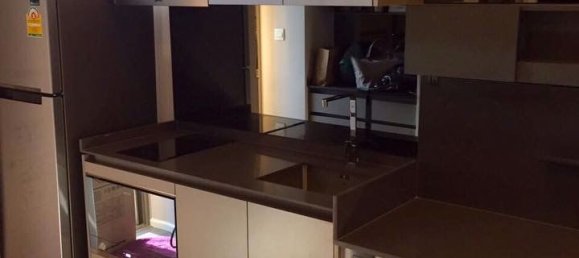 Apartamento com 1 quarto em condomínio em Khlong Toei, Thailand N.º 4628 9