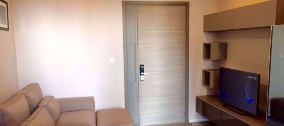 Apartamento com 1 quarto em condomínio em Khlong Toei, Thailand N.º 4628 7