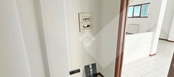 1 room Commercial property in Pregnana Milanese, Italy No. 80273 10