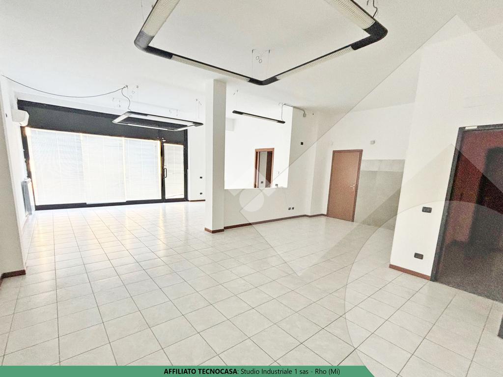 1 room Commercial property in Pregnana Milanese, Italy No. 80273