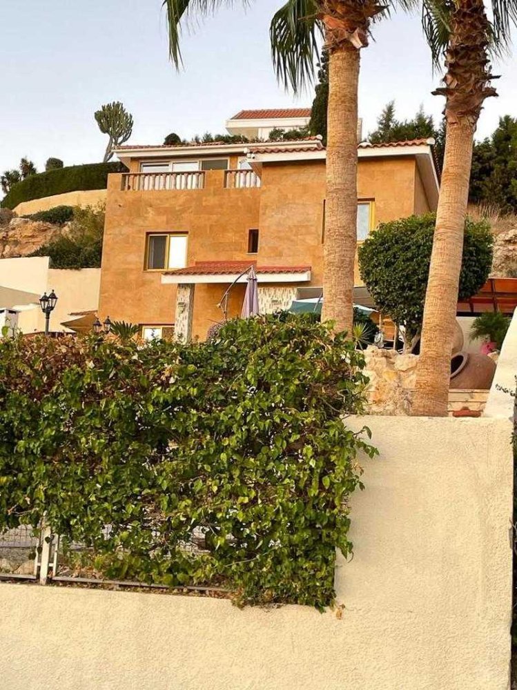 4 chambres Propriété commerciale à Chloraka, Cyprus No. 6981