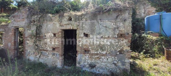 Земельный участок 4191м² в Мессина, Италия № 72738 13