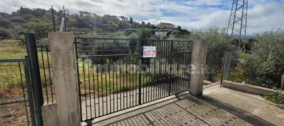 Земельный участок 4191м² в Мессина, Италия № 72738 6