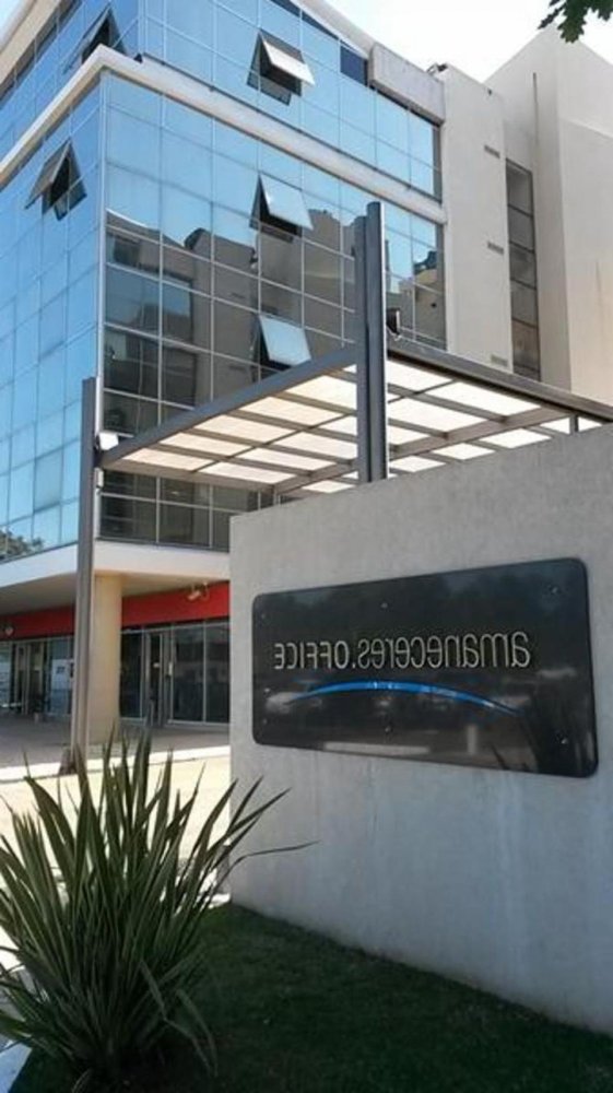Büro in Esteban Echeverria, Argentina 81m², Nr. 27569