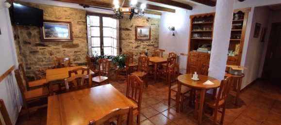 9 Schlafzimmer Gebäude in Luyego, Spain, Nr. 132014 2