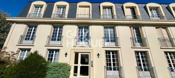 1 bedroom Apartment in Versailles, France No. 171356 6